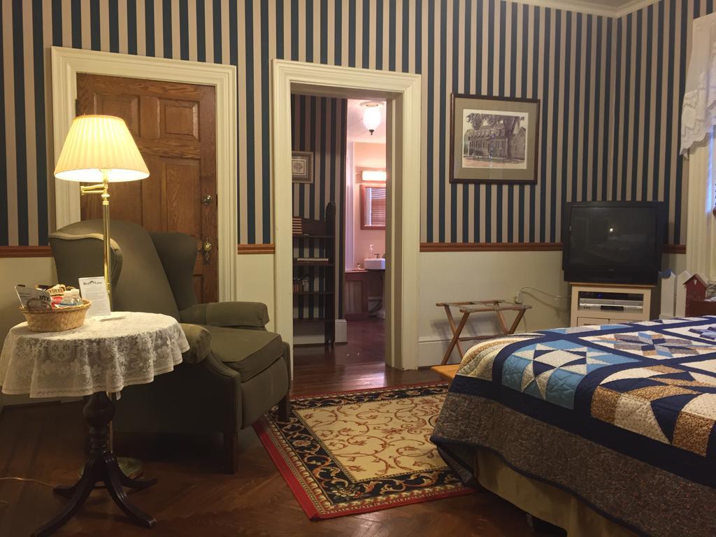 Red Lion Bed & Breakfast Екстериор снимка